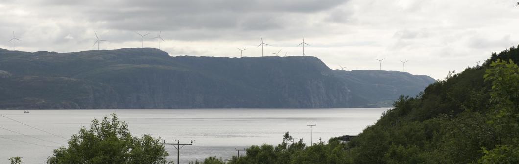 <center>Sørmarkfjellet sett fra Vedvika